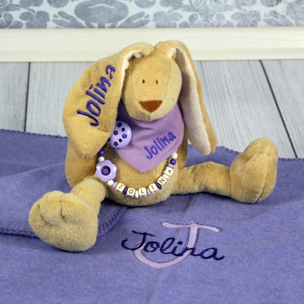 DEAL Exklusivset: Hase, Halstuch, Schnullerkette und Decke mit Wunschname (Modell Jolina)