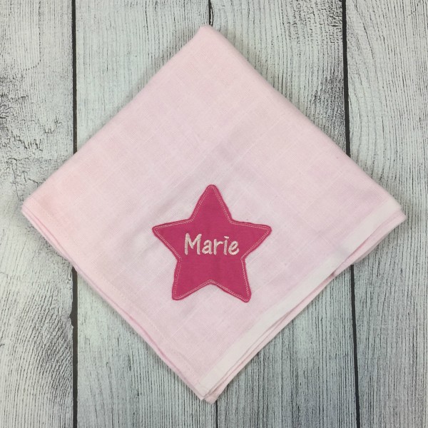 Mulltuch mit Sternapplikation und Wunschname rosa/pink (Modell Marie)
