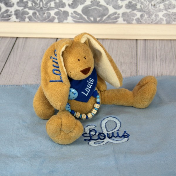 Exklusivset: Hase, Halstuch, Schnullerkette und Decke mit Wunschname (Modell Louis)