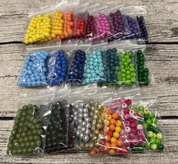 Restposten mehrfach vorhanden: 25 Beutel Uniperlen 8 mm bunt gemischt (ca. 45 Stück)