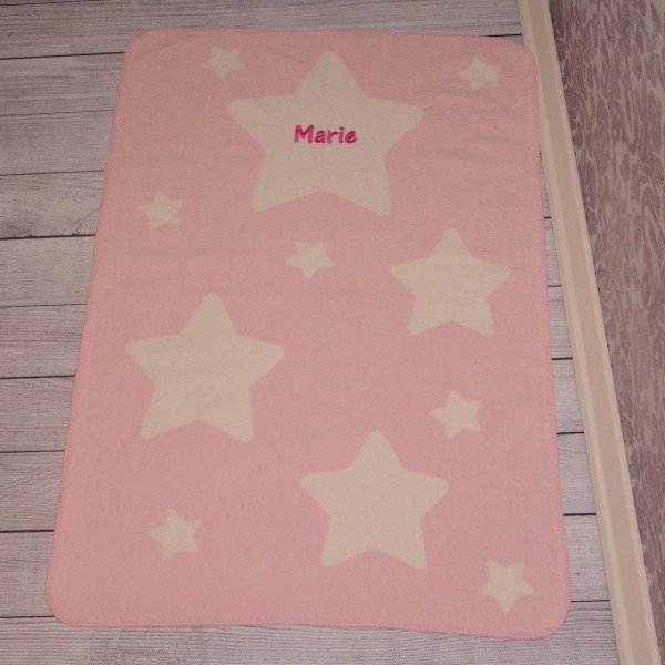 Kuscheldecke mit Wunschname rosa/pink (Modell Marie)