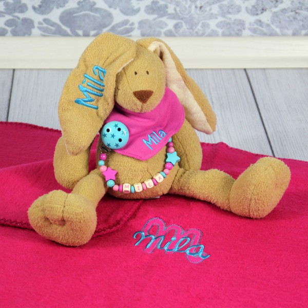 Exklusivset: Hase, Halstuch, Schnullerkette und Decke mit Wunschname (Modell Mila)